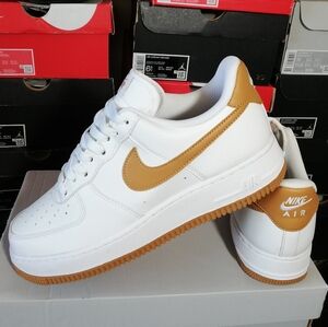 NIKE AIR FORCE 1 NEXT NUTURE WOMEN'S US SIZE 9 BRAND NEW IN BOX